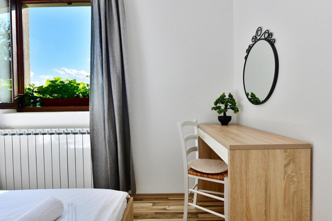 Holiday Home Ostrun Rakovica Exterior photo